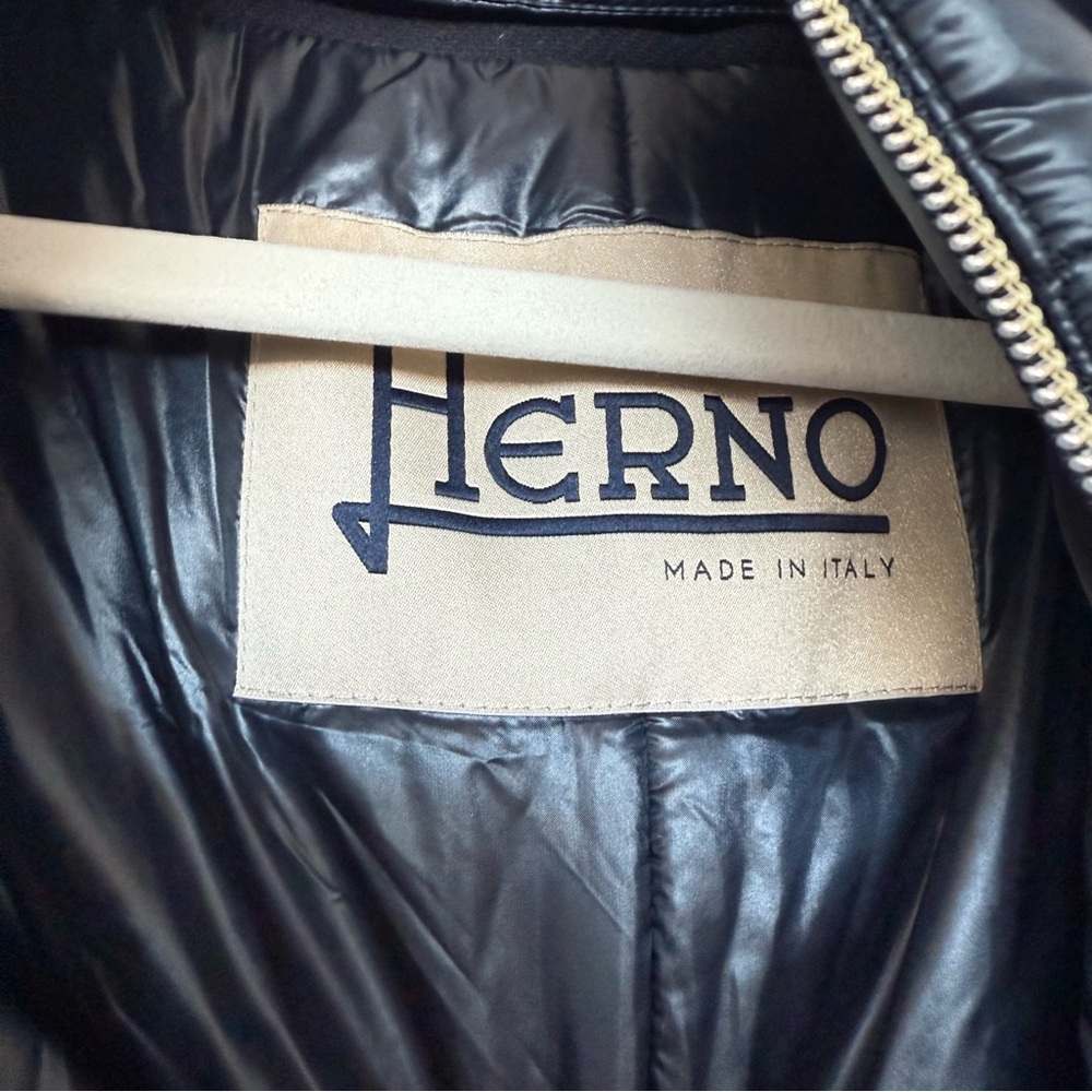 HERNO Layered Stretch Wool And Nylon Coat - Picture 11 of 11
